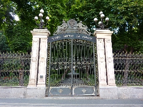  Puerta del Palacio de Buenavista