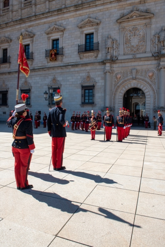 3. Relevo de la Guardia en el Alcázar de Toledo, 2022. / Foto: Museo del Ejército.