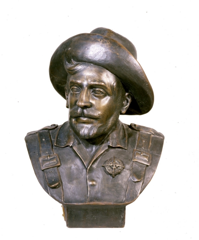 Eloy Gonzalo, "HÉROE DE CASCORRO". Escultura. Museo del Ejército.