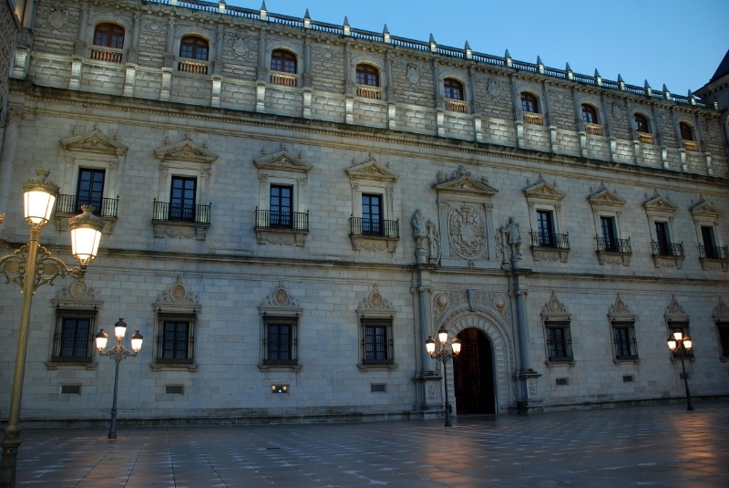 Fachada Norte del Alcázar de Toledo. La lluvia no impidió la celebración del concierto.