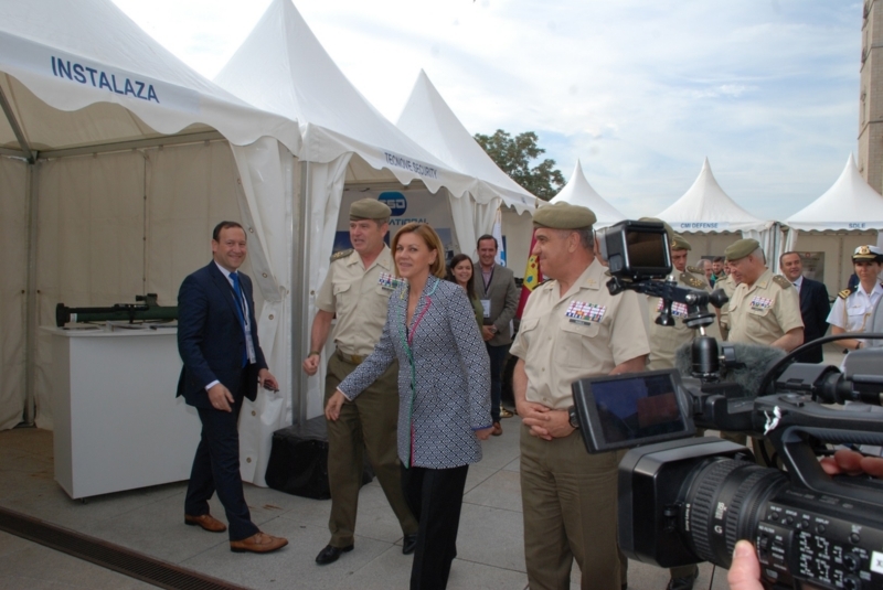 Exposición - Sra. Ministra, JEME y y autoridades militares
