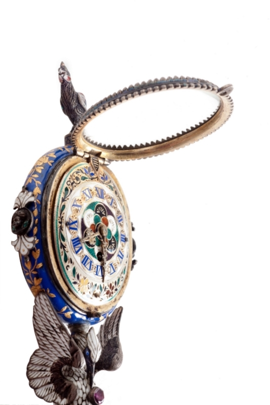 El tiempo de los mitos.Detalle del reloj-joya. Museo del Ejército.