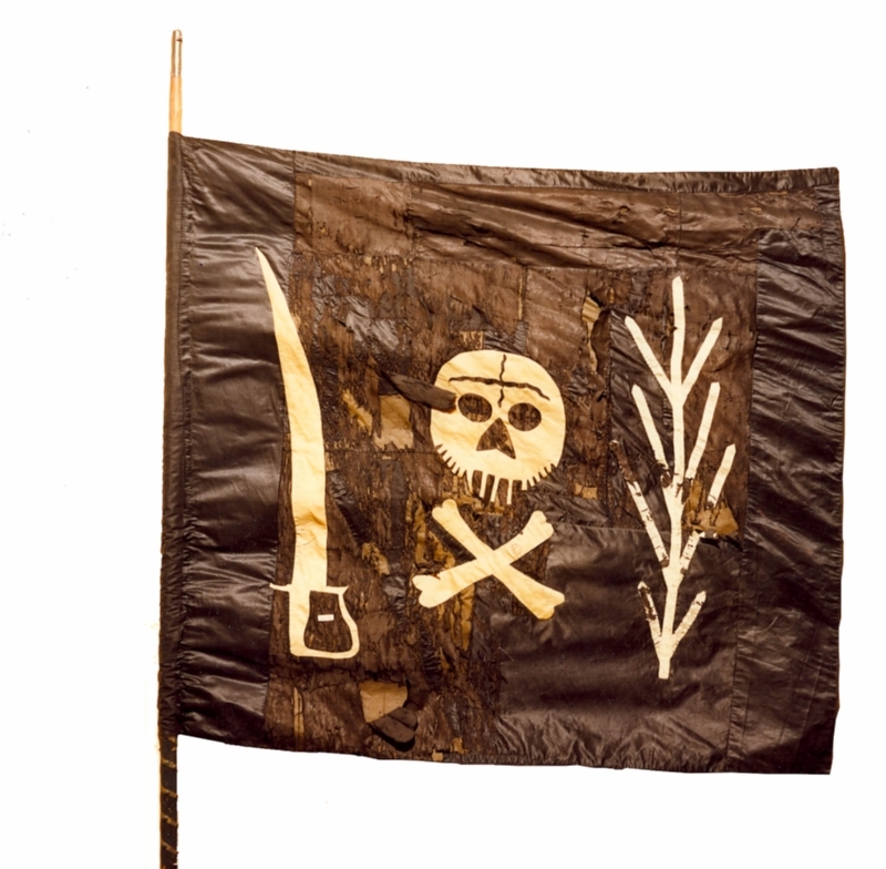 ¿ Una bandera pirata en el Museo del Ejército?